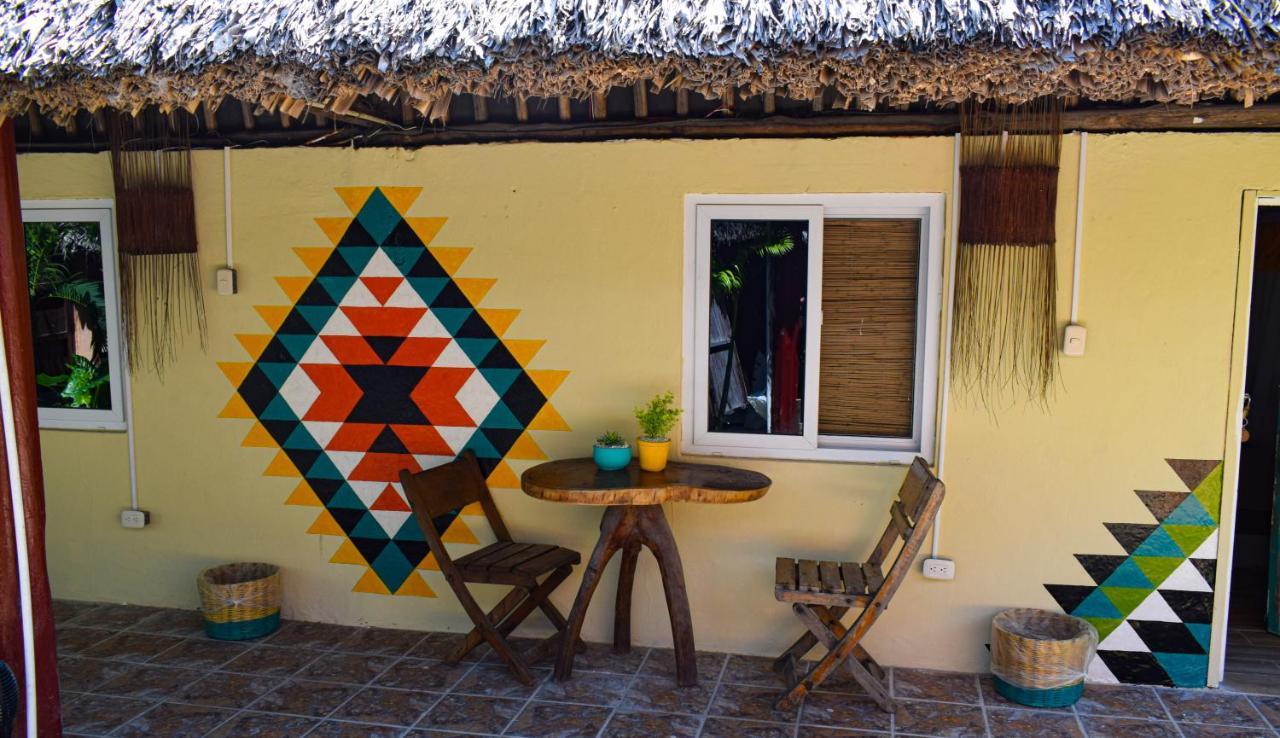 Hotel El Delfin Monterrico Buitenkant foto