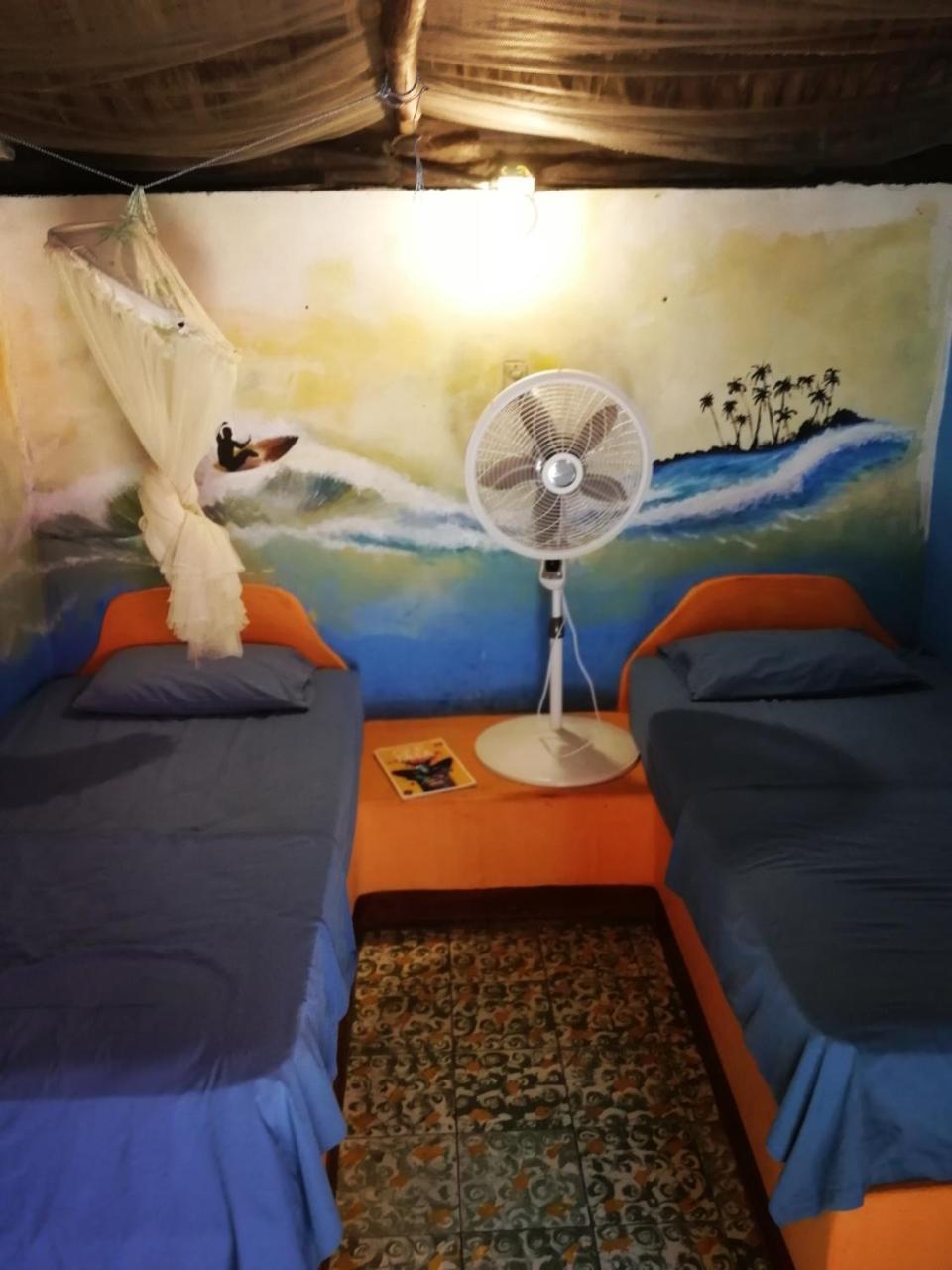 Hotel El Delfin Monterrico Buitenkant foto