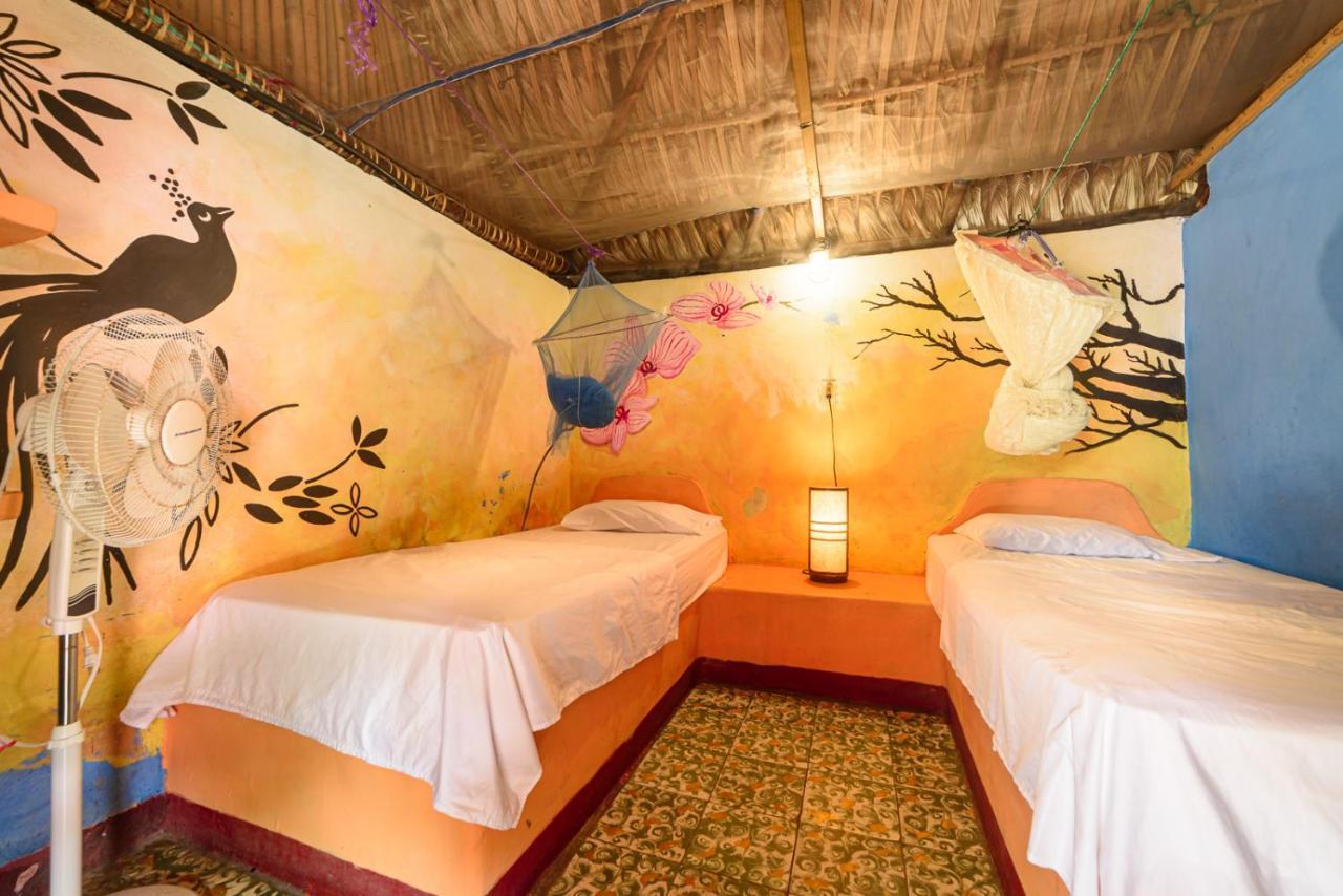 Hotel El Delfin Monterrico Buitenkant foto